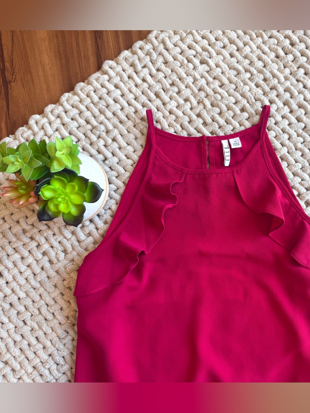 ELLE | Women’s Sleeveless Halter Neck Top, Shoulder Ruffles | Persian Red | M
